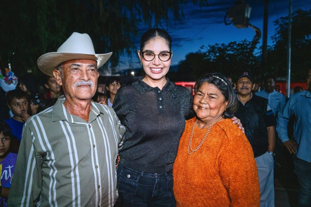 SAN CAYETANO SE ILUMINA CON NUEVAS LUMINARIAS