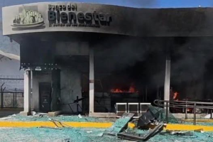 MÁS DE 50 SUCURSALES DEL BANCO DEL BIENESTAR QUEMADOS TRAS LA CAÍDA DEL MENCHO Y COLABORADORES.