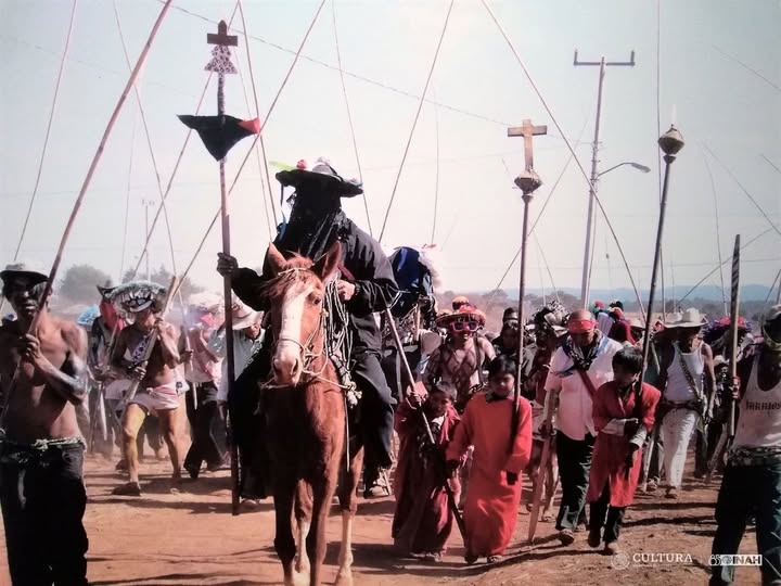 DEL NAYAR SE LLENA DE FE Y DINERO CON LA SEMANA SANTA CORA