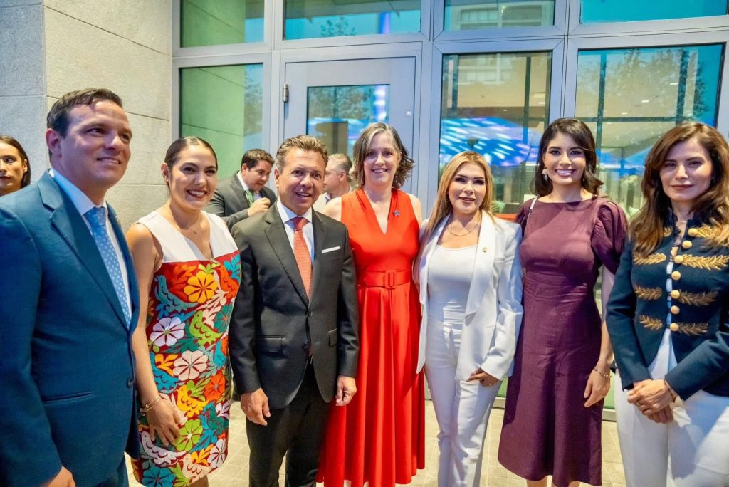 Geraldine Ponce participa como invitada especial en evento del Consulado de Estados Unidos